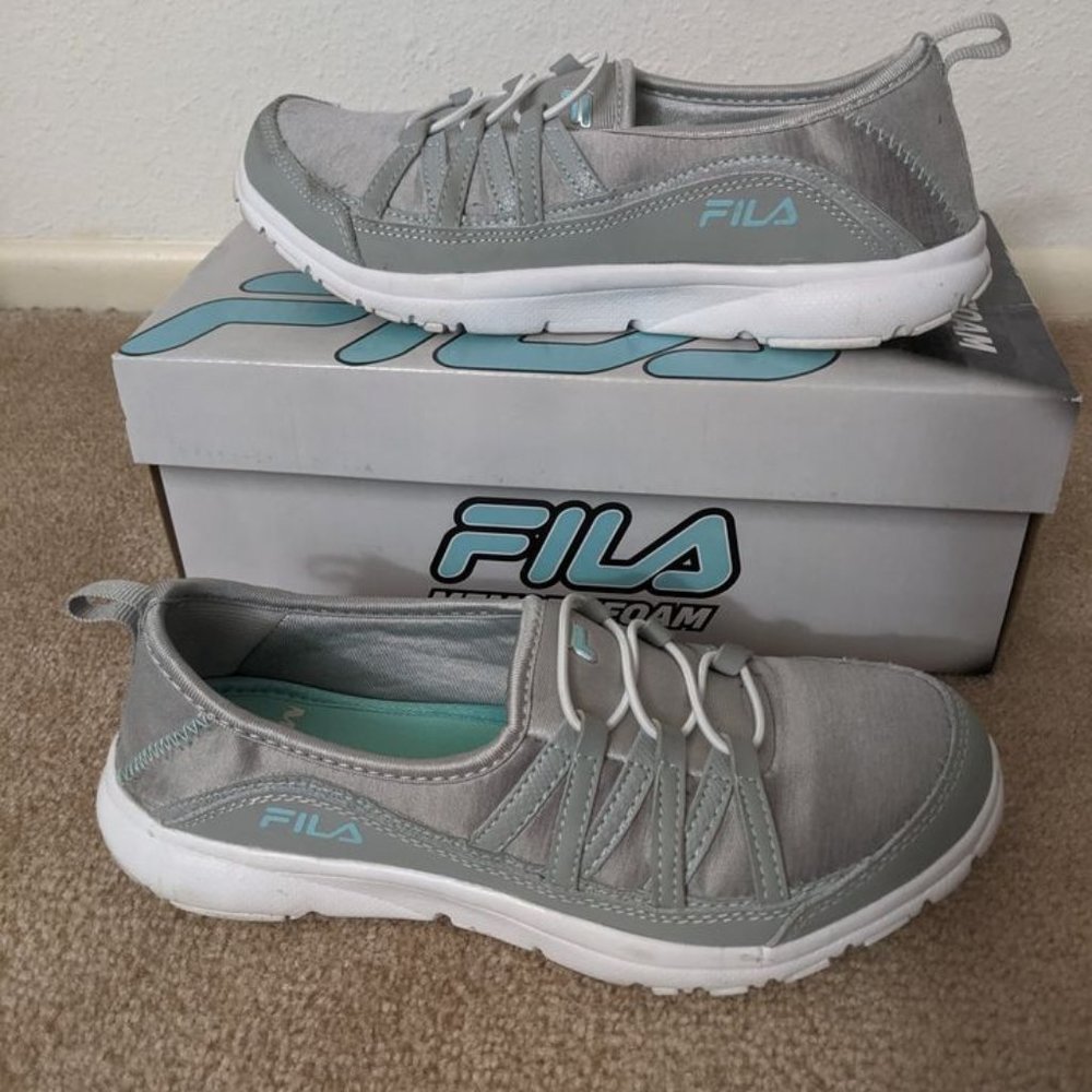 FILA memory foam sneaks, size 7 1/2